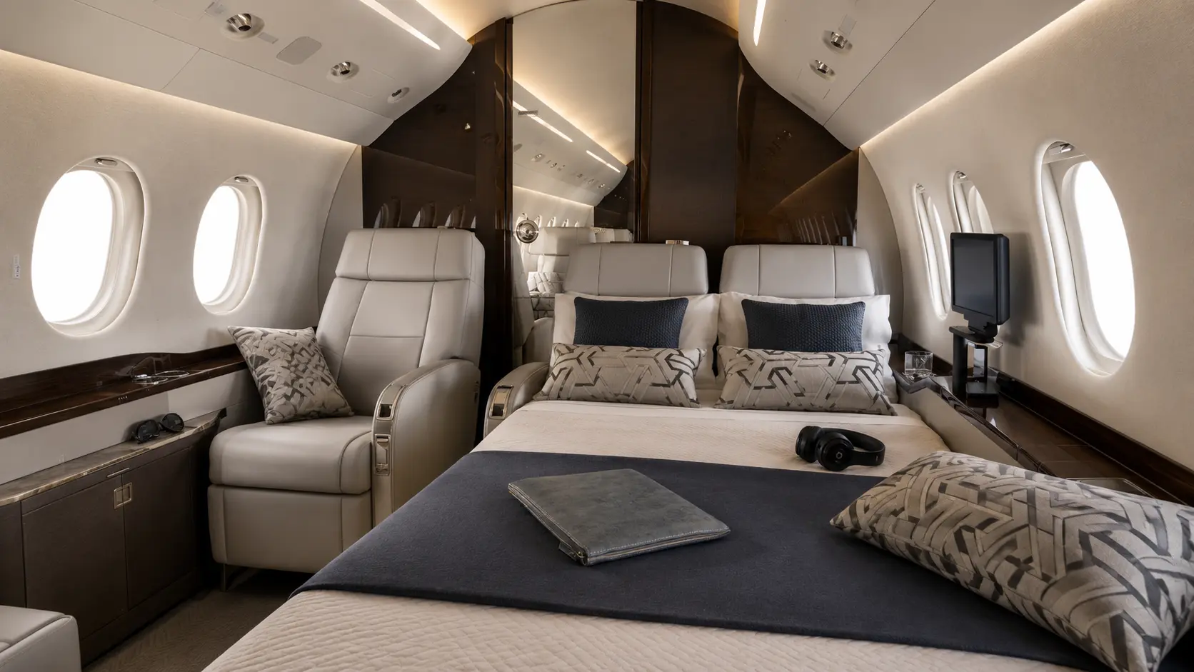 Falcon 2000LXS — immagine 4