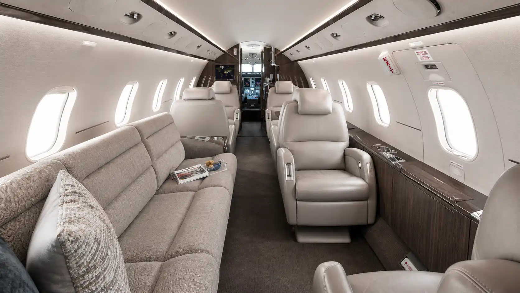 Challenger 300 — immagine 3