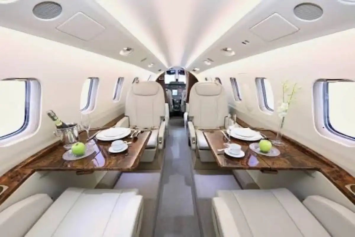 Piaggio Avanti — immagine 4