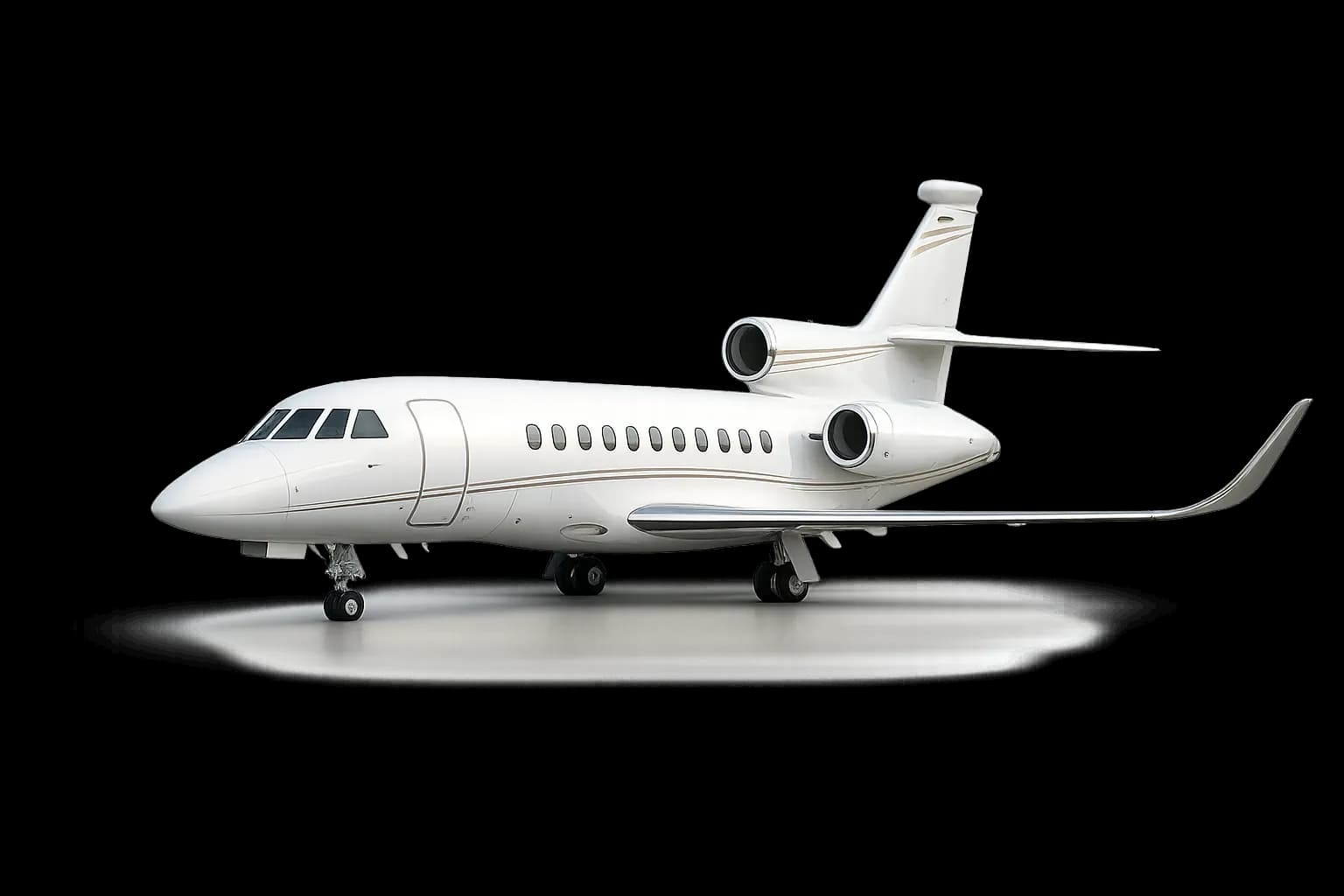 Falcon 900